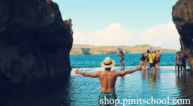 Tempat Wisata di Indonesia – Angel’s Billabong